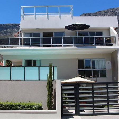 Southern Comfort Guest House Cape Town Exterior photo